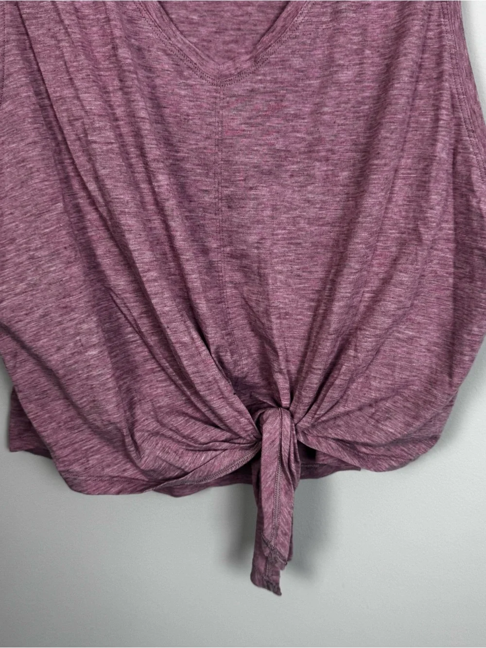 LULULEMON | Mauve Sleeveless Tie-Front V-Neck Tank Top Women’s Size 12